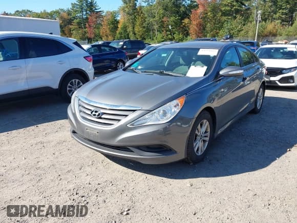 ✅ 2014 Hyundai Sonata GLS • VIN: 5NPEB4AC8EH931131 • Lot: 43351823. Listed on IAAI with 137,599 mi. Free auction sales archive from the USA and detailed vehicle history report at DreamBid. Image 2.