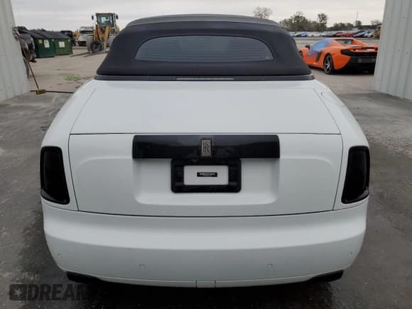 ✅ 2016 Rolls-Royce Drophead Coupe • VIN: SCA682D53GUX75407 • Lot: 74915404. Listed on Copart with Not provided. Free auction sales archive from the USA and detailed vehicle history report at DreamBid. Image 6.