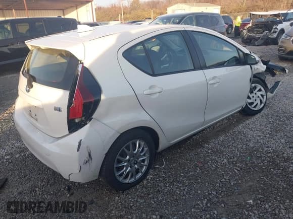 ✅ 2015 Toyota Prius One • VIN: JTDKDTB38F1105894 • Lot: 43747819. Listed on IAAI with 126,093 mi. Free auction sales archive from the USA and detailed vehicle history report at DreamBid. Image 4.