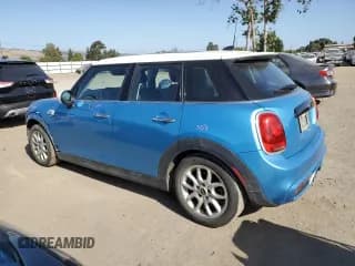 ✅ 2016 MINI Hardtop 4 Door S • VIN: WMWXU3C56G2D29683 • Lot: 55477704. Wystawiony na Copart z przebiegiem 98 541 mil. Bezpłatny archiwum sprzedaży aukcyjnych z USA i szczegółowy raport historii pojazdu na DreamBid. Zdjęcie 2.