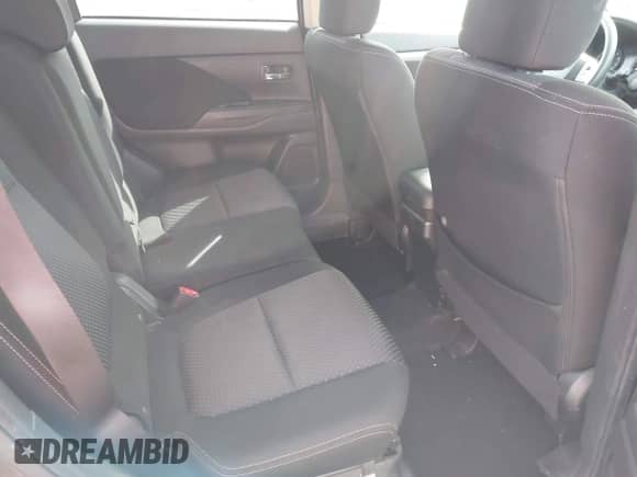 2018 Mitsubishi Outlander ES с VIN JA4AZ3A39JZ049869, выставлен на аукционе IAAI как лот 43333195 с пробегом 94 875 миль миль и . История ставок и продаж доступна на DreamBid. Изображение 8.