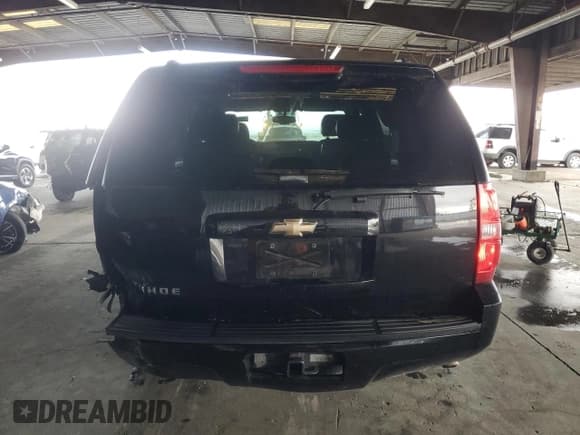 ✅ 2008 Chevrolet Tahoe LS • VIN: 1GNFC13C08J189100 • Lot: 92268665. Wystawiony na Copart z przebiegiem 201 875 mil. Bezpłatny archiwum sprzedaży aukcyjnych z USA i szczegółowy raport historii pojazdu na DreamBid. Zdjęcie 6.