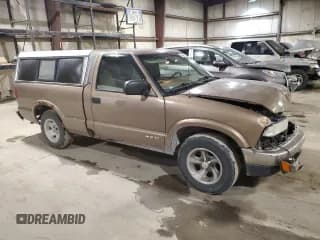 ✅ 2002 Chevrolet S-10 • VIN: 1GCCS145228229657 • Лот: 84405084. Опубликован ранее на Copart с пробегом Не указан. Бесплатный доступ к архиву аукционных продаж из США и подробный отчёт об истории автомобиля на DreamBid. Изображение 4.