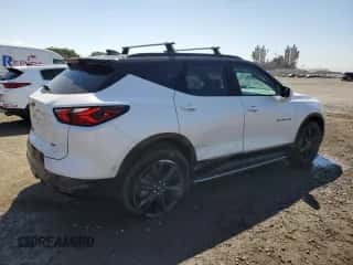 2022 Chevrolet Blazer RS with VIN 3GNKBKRS8NS135527, listed as a Copart auction lot 70082144 with 44,289 mi miles and Salvage title. Bid and sale history available at DreamBid. Image 3.