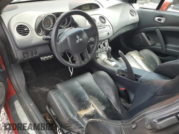 ✅ 2011 Mitsubishi Eclipse GS Sport • VIN: 4A37L5EF5BE014561 • Lot: 60543835. Wystawiony na Copart z przebiegiem 167 197 mil. Bezpłatny archiwum sprzedaży aukcyjnych z USA i szczegółowy raport historii pojazdu na DreamBid. Zdjęcie 8.