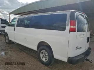 ✅ 2010 GMC Savana LS • VIN: 1GJ2GZDG1A1184224 • Lot: 91743165. Wystawiony na Copart z przebiegiem 57 793 mil. Bezpłatny archiwum sprzedaży aukcyjnych z USA i szczegółowy raport historii pojazdu na DreamBid. Zdjęcie 2.