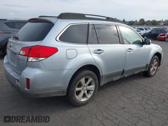 ✅ 2013 Subaru Outback Premium • VIN: 4S4BRBBC7D3243158 • Lot: 43608234. Listed on IAAI with 243,275 mi. Free auction sales archive from the USA and detailed vehicle history report at DreamBid. Image 4.
