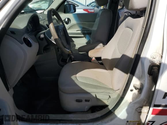 ✅ 2011 Chevrolet HHR 1LT • VIN: 3GNBABFW7BS502455 • Lot: 85671265. Wystawiony na Copart z przebiegiem 199 895 mil. Bezpłatny archiwum sprzedaży aukcyjnych z USA i szczegółowy raport historii pojazdu na DreamBid. Zdjęcie 7.