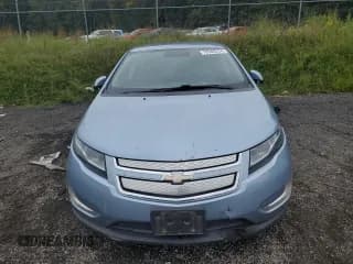 ✅ 2013 Chevrolet Volt • VIN: 1G1RA6E45DU122105 • Lot: 72948234. Wystawiony na Copart z przebiegiem 56 628 mil. Bezpłatny archiwum sprzedaży aukcyjnych z USA i szczegółowy raport historii pojazdu na DreamBid. Zdjęcie 5.