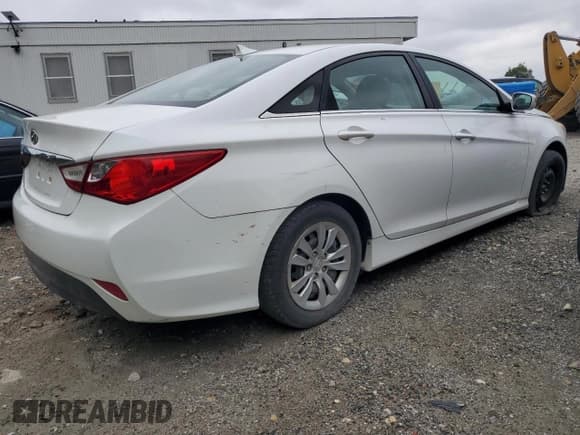 ✅ 2014 Hyundai Sonata GLS • VIN: 5NPEB4AC7EH895013 • Лот: 56181985. Опубликован ранее на Copart с пробегом 118 673 миль. Бесплатный доступ к архиву аукционных продаж из США и подробный отчёт об истории автомобиля на DreamBid. Изображение 3.