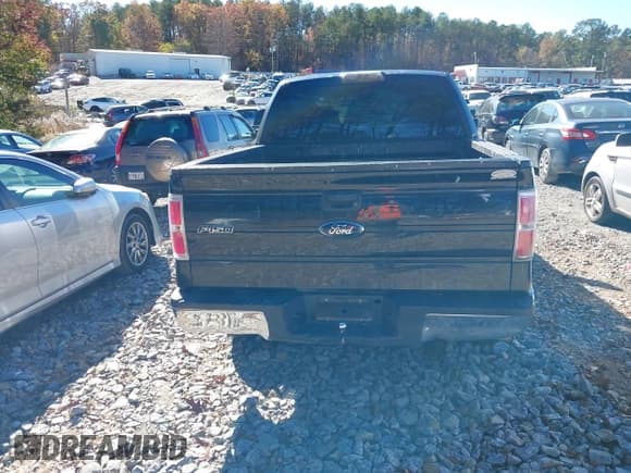✅ 2010 Ford F-150 XL • VIN: 1FTEW1CW4AFA86552 • Lot: 40874001. Listed on IAAI with 254,545 mi. Free auction sales archive from the USA and detailed vehicle history report at DreamBid. Image 16.