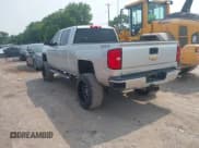 ✅ 2015 Chevrolet Silverado 2500HD LT • VIN: 1GC1KVEG3FF661609 • Lot: 42485031. Wystawiony na IAAI z przebiegiem 187 452 mil. Bezpłatny archiwum sprzedaży aukcyjnych z USA i szczegółowy raport historii pojazdu na DreamBid. Zdjęcie 3.