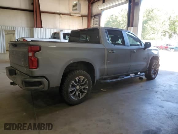 ✅ 2024 Chevrolet Silverado 1500 RST • VIN: 2GCUDEED2R1222619 • Лот: 86773075. Опубликован ранее на Copart с пробегом 35 556 миль. Бесплатный доступ к архиву аукционных продаж из США и подробный отчёт об истории автомобиля на DreamBid. Изображение 3.