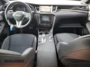 ✅ 2025 Infiniti QX55 Essential • VIN: 3PCAJ5KRXSF100301 • Лот: 54880725. Опубликован ранее на Copart с пробегом 1 425 миль. Бесплатный доступ к архиву аукционных продаж из США и подробный отчёт об истории автомобиля на DreamBid. Изображение 8.