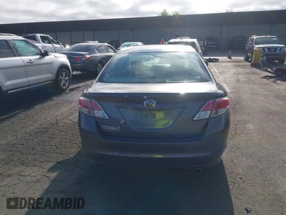 ✅ 2010 Mazda 6 i Touring • VIN: 1YVHZ8CH2A5M12167 • Lot: 42830327. Wystawiony na IAAI z przebiegiem 90 982 mil. Bezpłatny archiwum sprzedaży aukcyjnych z USA i szczegółowy raport historii pojazdu na DreamBid. Zdjęcie 17.