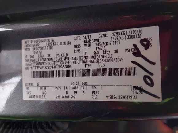 ✅ 2017 Ford F-150 XL • VIN: 1FTEW1C87HFB98306 • Lot: 43886058. Wystawiony na IAAI z przebiegiem 191 638 mil. Bezpłatny archiwum sprzedaży aukcyjnych z USA i szczegółowy raport historii pojazdu na DreamBid. Zdjęcie 9.