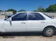 ✅ 1993 Acura Legend L • VIN: JH4KA7668PC025178 • Lot: 41990390. Wystawiony na IAAI z przebiegiem 187 755 mil. Bezpłatny archiwum sprzedaży aukcyjnych z USA i szczegółowy raport historii pojazdu na DreamBid. Zdjęcie 15.