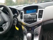 ✅ 2015 Chevrolet Cruze LS • VIN: 1G1PA5SH5F7206113 • Лот: 64486472. Опубликован ранее на Copart с пробегом 108 870 миль. Бесплатный доступ к архиву аукционных продаж из США и подробный отчёт об истории автомобиля на DreamBid. Изображение 9.