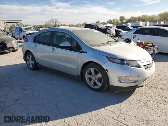 ✅ 2013 Chevrolet Volt • VIN: 1G1RA6E46DU130178 • Lot: 75539514. Wystawiony na Copart z przebiegiem 174 706 mil. Bezpłatny archiwum sprzedaży aukcyjnych z USA i szczegółowy raport historii pojazdu na DreamBid. Zdjęcie 4.