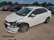 2020 Chevrolet Sonic LS z VIN 1G1JB5SB5L4123213, wystawiony jako Copart lot #68828754 z przebiegiem 125 323 mil mil oraz Szkoda całkowita • Salvage title. Historia ofert i sprzedaży dostępna na DreamBid. Obrazek 1.