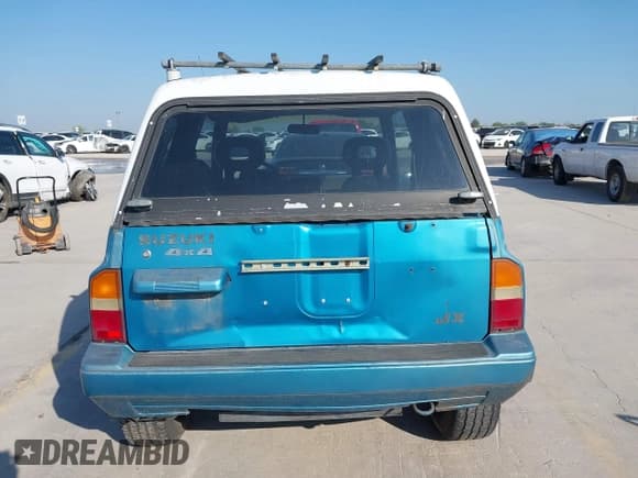 ✅ 1993 Suzuki Sidekick • VIN: 2S3TA01C2P6404018 • Лот: 43173930. Опубликован ранее на IAAI с пробегом 233 031 миль. Бесплатный доступ к архиву аукционных продаж из США и подробный отчёт об истории автомобиля на DreamBid. Изображение 16.