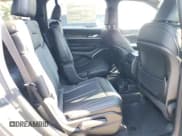 ✅ 2025 Jeep Grand Cherokee Limited • VIN: 1C4RJKBG0S8711132 • Lot: 71666455. Wystawiony na Copart z przebiegiem Nie podano. Bezpłatny archiwum sprzedaży aukcyjnych z USA i szczegółowy raport historii pojazdu na DreamBid. Zdjęcie 10.