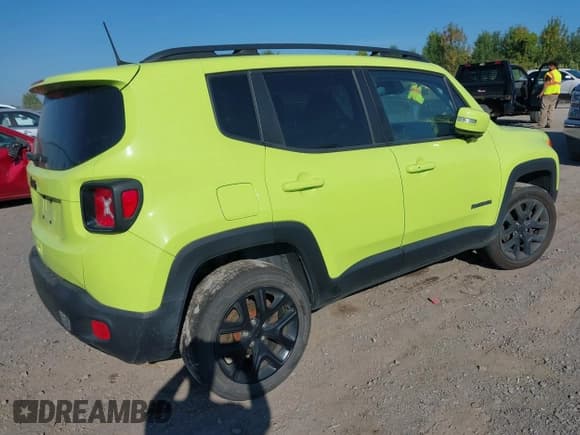✅ 2018 Jeep Renegade Latitude • VIN: ZACCJBBB9JPG78939 • Lot: 43203745. Wystawiony na IAAI z przebiegiem 81 968 mil. Bezpłatny archiwum sprzedaży aukcyjnych z USA i szczegółowy raport historii pojazdu na DreamBid. Zdjęcie 4.