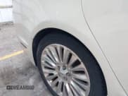 ✅ 2013 Lincoln MKZ • VIN: 3LN6L2G96DR805178 • Lot: 42915934. Wystawiony na IAAI z przebiegiem 158 757 mil. Bezpłatny archiwum sprzedaży aukcyjnych z USA i szczegółowy raport historii pojazdu na DreamBid. Zdjęcie 14.