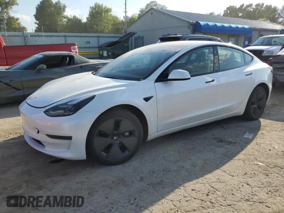 ✅ 2023 Tesla Model 3 • VIN: 5YJ3E1EA2PF587903 • Lot: 81653195. Wystawiony na Copart z przebiegiem 26 067 mil. Bezpłatny archiwum sprzedaży aukcyjnych z USA i szczegółowy raport historii pojazdu na DreamBid. Zdjęcie 1.