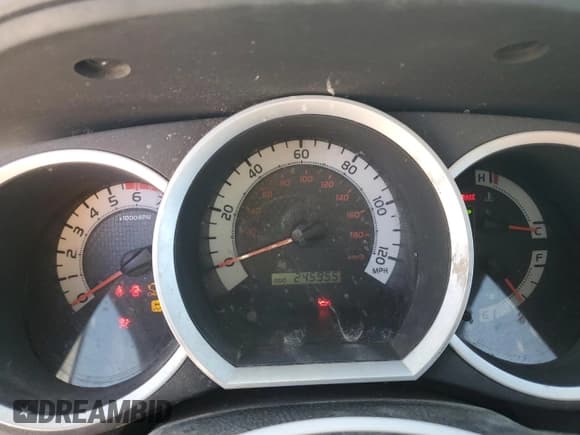 ✅ 2015 Toyota Tacoma • VIN: 5TFTX4CN2FX048588 • Lot: 85486524. Listed on Copart with 245,955 mi. Free auction sales archive from the USA and detailed vehicle history report at DreamBid. Image 9.