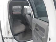 ✅ 2007 Dodge 2500 SLT • VIN: 3D7KS28D17G767678 • Lot: 43540763. Wystawiony na IAAI z przebiegiem 239 125 mil. Bezpłatny archiwum sprzedaży aukcyjnych z USA i szczegółowy raport historii pojazdu na DreamBid. Zdjęcie 8.