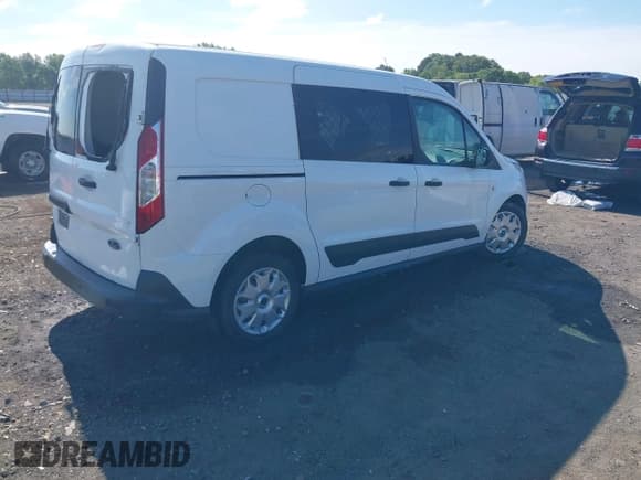 ✅ 2018 Ford Transit Connect XLT • VIN: NM0LS7F76J1377283 • Lot: 42222008. Wystawiony na IAAI z przebiegiem 140 667 mil. Bezpłatny archiwum sprzedaży aukcyjnych z USA i szczegółowy raport historii pojazdu na DreamBid. Zdjęcie 4.