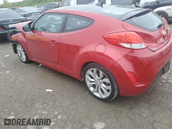✅ 2013 Hyundai Veloster w/Gray Int • VIN: KMHTC6AD2DU137573 • Lot: 50598474. Wystawiony na Copart z przebiegiem 82 258 mil. Bezpłatny archiwum sprzedaży aukcyjnych z USA i szczegółowy raport historii pojazdu na DreamBid. Zdjęcie 2.
