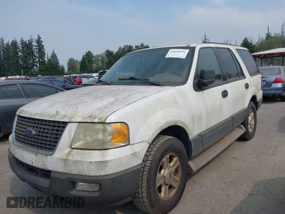 ✅ 2004 Ford Expedition Special Service • VIN: 1FMPU16LX4LB18986 • Лот: 43098936. Опубликован ранее на IAAI с пробегом Не указан. Бесплатный доступ к архиву аукционных продаж из США и подробный отчёт об истории автомобиля на DreamBid. Изображение 2.