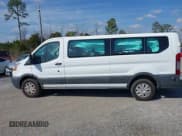 ✅ 2017 Ford Transit XL • VIN: 1FBZX2ZM1HKA04972 • Lot: 41461280. Wystawiony na IAAI z przebiegiem 62 871 mil. Bezpłatny archiwum sprzedaży aukcyjnych z USA i szczegółowy raport historii pojazdu na DreamBid. Zdjęcie 14.