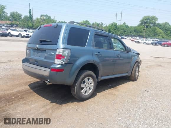 2010 Mercury Mariner with VIN 4M2CN9BG3AKJ28830, listed as a IAAI auction lot 42328802 with 116,650 mi miles and . Bid and sale history available at DreamBid. Image 4.