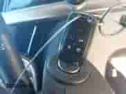 2015 Chevrolet Malibu LT z VIN 1G11C5SL8FF261312, wystawiony jako IAAI lot #43318360 z przebiegiem 294 932 mil mil oraz . Historia ofert i sprzedaży dostępna na DreamBid. Obrazek 11.