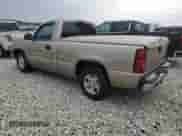 2004 Chevrolet Silverado 1500 LS z VIN 1GCEC14V94Z186793, wystawiony jako Copart lot #83448234 z przebiegiem 176 573 mil mil oraz Czysty tytuł • Clean title. Historia ofert i sprzedaży dostępna na DreamBid. Obrazek 2.