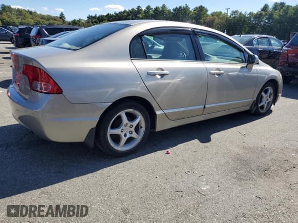 ✅ 2006 Honda Civic LX • VIN: 2HGFA16506H502352 • Lot: 81213825. Listed on Copart with 251,975 mi. Free auction sales archive from the USA and detailed vehicle history report at DreamBid. Image 3.