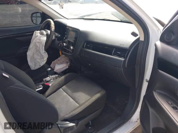 ✅ 2020 Mitsubishi Outlander ES • VIN: JA4AD2A37LZ039482 • Лот: 43354496. Опубликован ранее на IAAI с пробегом 109 774 миль. Бесплатный доступ к архиву аукционных продаж из США и подробный отчёт об истории автомобиля на DreamBid. Изображение 5.