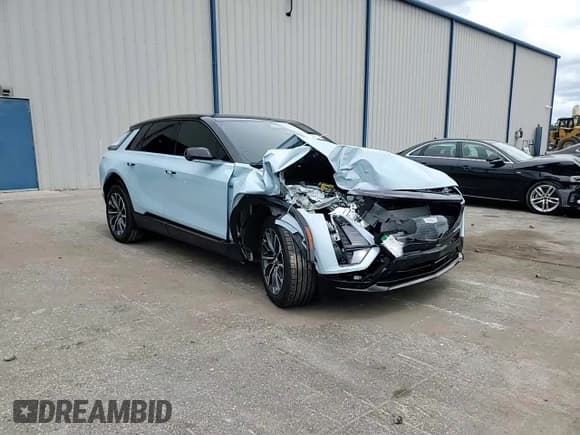 ✅ 2025 Cadillac LYRIQ Sport • VIN: 1GYKPURK4SZ307695 • Лот: 71646725. Опубликован ранее на Copart с пробегом 3 905 миль. Бесплатный доступ к архиву аукционных продаж из США и подробный отчёт об истории автомобиля на DreamBid. Изображение 14.