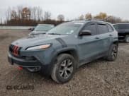 ✅ 2014 Jeep Cherokee Trailhawk • VIN: 1C4PJMBS8EW180494 • Lot: 91370105. Wystawiony na Copart z przebiegiem 178 754 mil. Bezpłatny archiwum sprzedaży aukcyjnych z USA i szczegółowy raport historii pojazdu na DreamBid. Zdjęcie 1.