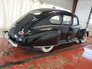 ✅ 1940 Lincoln Zephyr • VIN: H92290 • Lot: 71607994. Wystawiony na Copart z przebiegiem 7 152 mil. Bezpłatny archiwum sprzedaży aukcyjnych z USA i szczegółowy raport historii pojazdu na DreamBid. Zdjęcie 3.