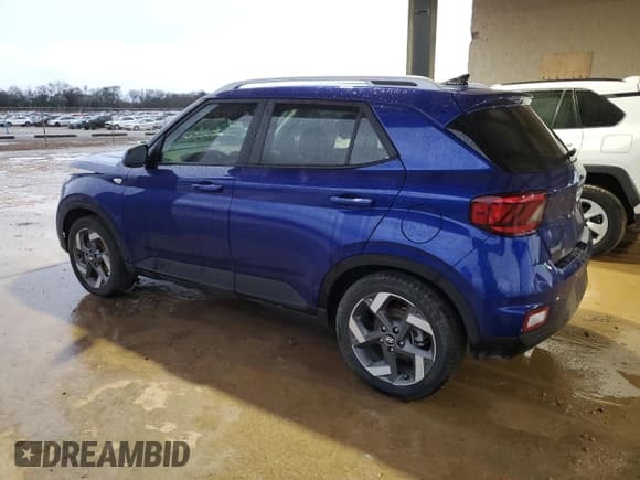 ✅ 2022 Hyundai Venue SEL • VIN: KMHRC8A34NU142823 • Lot: 85237714. Listed on Copart with 40,198 mi. Free auction sales archive from the USA and detailed vehicle history report at DreamBid. Image 2.