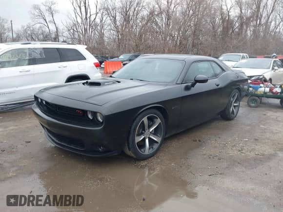 2015 Dodge Challenger R/T Plus with VIN 2C3CDZBT9FH864714, listed as a IAAI auction lot 41198768 with 101,534 mi miles and . Bid and sale history available at DreamBid. Image 17.
