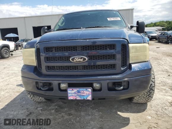 ✅ 2005 Ford F-250 XL • VIN: 1FTSW20505EA06776 • Lot: 56748365. Wystawiony na Copart z przebiegiem 217 700 mil. Bezpłatny archiwum sprzedaży aukcyjnych z USA i szczegółowy raport historii pojazdu na DreamBid. Zdjęcie 5.