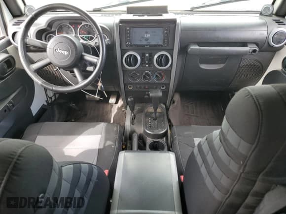 ✅ 2008 Jeep Wrangler Unlimited Rubicon • VIN: 1J8GA69178L531306 • Lot: 84476765. Listed on Copart with 111,979 mi. Free auction sales archive from the USA and detailed vehicle history report at DreamBid. Image 8.