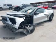 ✅ 2020 Chevrolet Corvette 3LT • VIN: 1G1Y83D43L5109711 • Lot: 43085749. Wystawiony na IAAI z przebiegiem 27 395 mil. Bezpłatny archiwum sprzedaży aukcyjnych z USA i szczegółowy raport historii pojazdu na DreamBid. Zdjęcie 18.