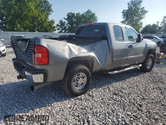 2007 Chevrolet Silverado 2500HD LTZ z VIN 1GCHK29697E550617, wystawiony jako Copart lot #64390795 z przebiegiem Nie podano mil oraz Czysty tytuł • Clean title. Historia ofert i sprzedaży dostępna na DreamBid. Obrazek 3.