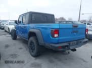 ✅ 2020 Jeep Gladiator Sport S • VIN: 1C6HJTAG3LL201785 • Lot: 43717475. Wystawiony na IAAI z przebiegiem Nie podano. Bezpłatny archiwum sprzedaży aukcyjnych z USA i szczegółowy raport historii pojazdu na DreamBid. Zdjęcie 3.